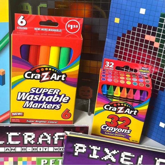 PIXEL CONNECTION GIFT SET - Picture 8 of 14